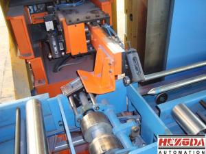 汽車(chē)縱梁液壓機(jī)